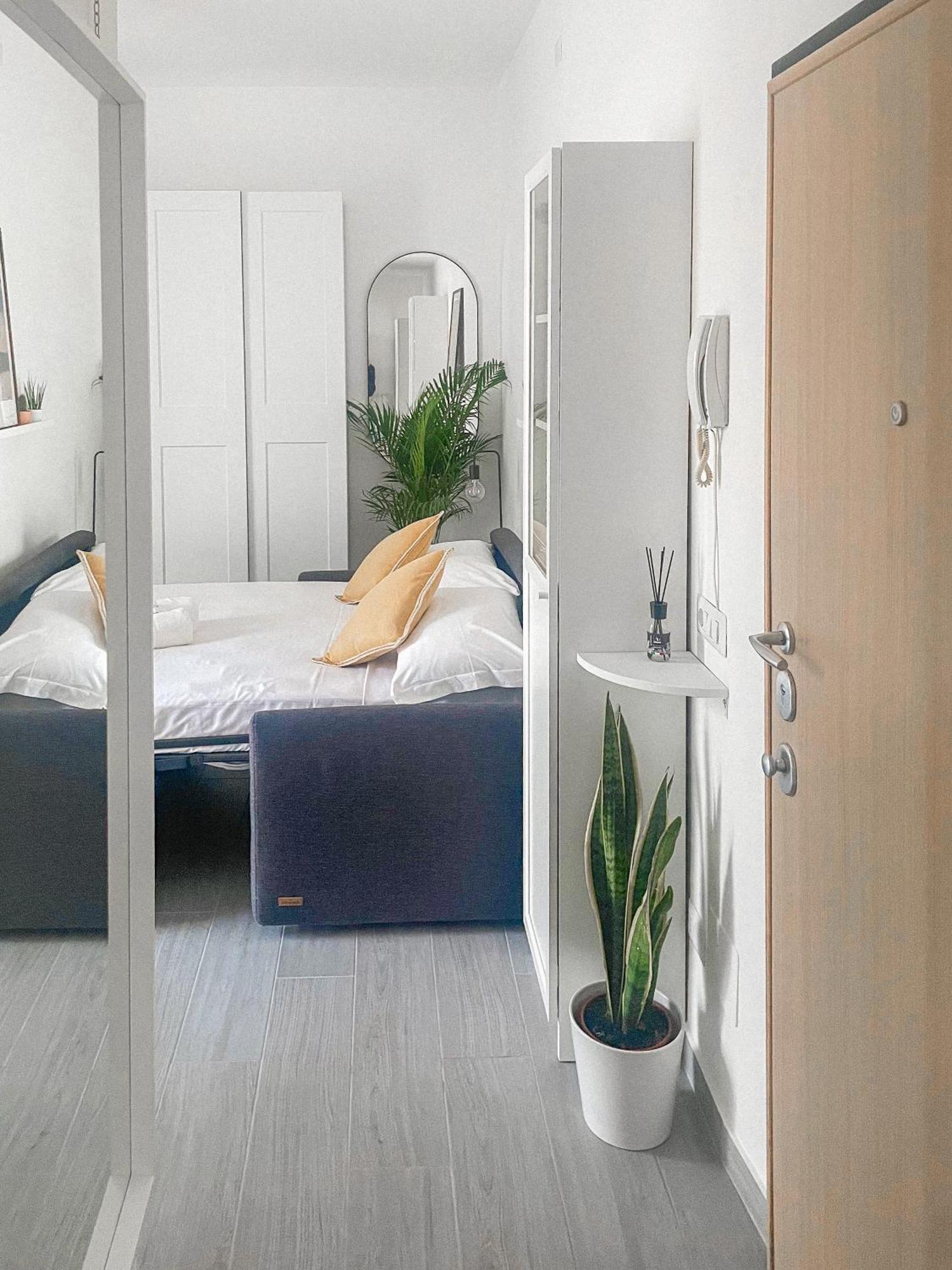 Apartment Xenia - Fashion Week Near Navigli Milan